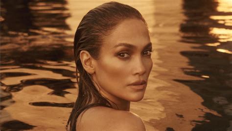 poses de fotos sexys|Jennifer Lopez posa espectacular en estas fotos que esconden。